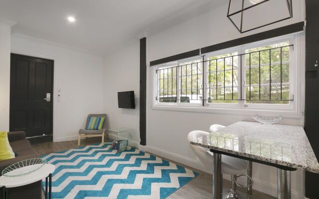 Milton Mews - Studios