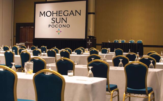 Mohegan Pennsylvania Casino Resort - Adults Only 21+