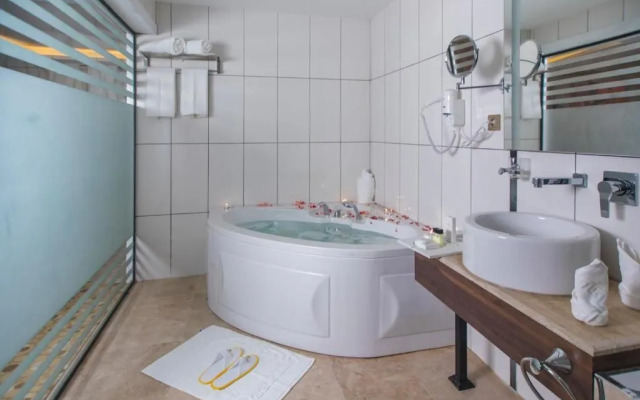 Diamond Hotel