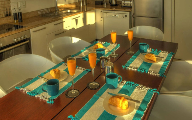 Uninterrupted Ocean Views in Mouille Point Atlantic Vistas