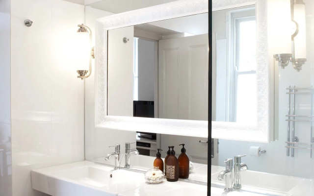 The Robertson Small Hotel