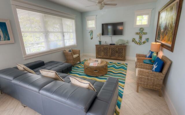 Antigua Bay Apartment 5