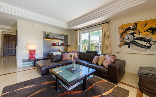Villa Riviera in Urbanizaci n Riviera Sol