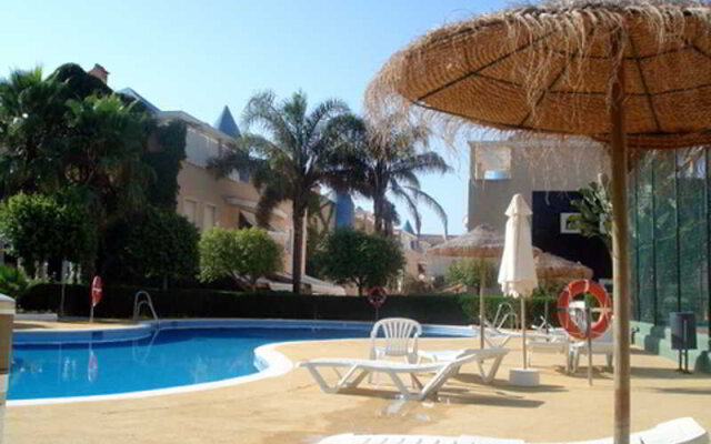 Leo Varios Islantilla