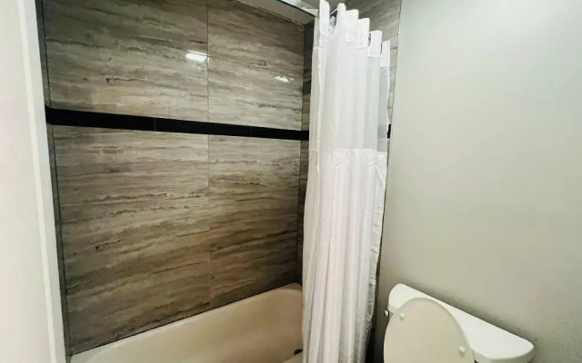 Economy Inn By Townhouse Merrillville US 30