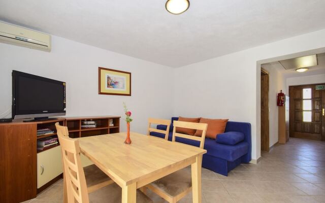 Apartments Lela Drage