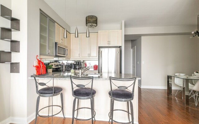 Perfect 1BR Executive Suite Yorkville