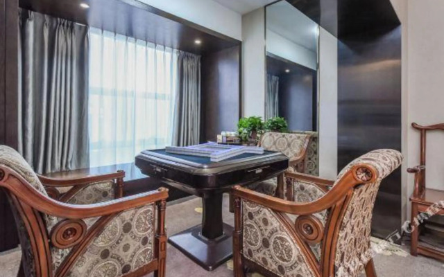 Jingsheng Hotel (Chongqing Daping Paradise Walk)