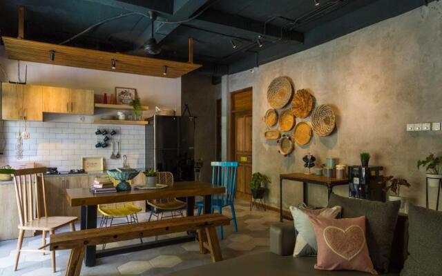 Interconnection Hostel