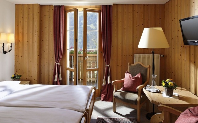Hotel Alpenrose Wengen – Guest Rooms – Wengen