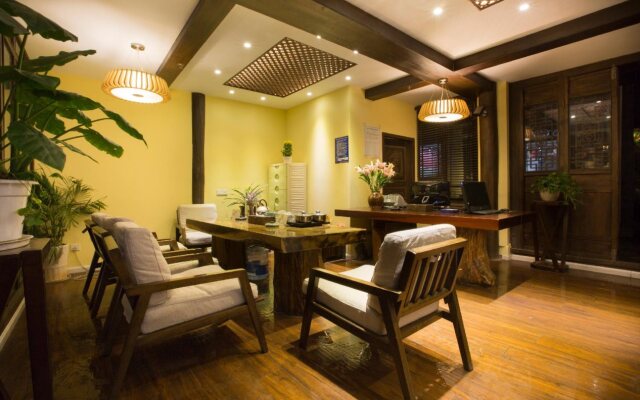 Lijiang Guiyuantianju Inn