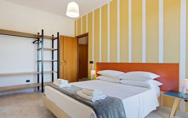 Spacious Apartment in Avola near the Seabeach