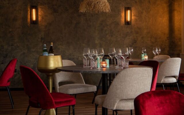 Boutique Hotel Four