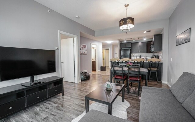 Beautiful 1bd Condo Patio Gym Parking Location