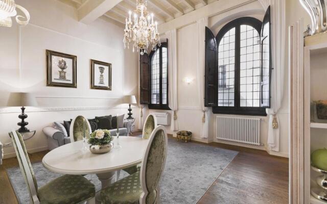 Luxury Apartment Rucellai