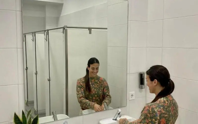 Capsule Inn Valencia Hostel