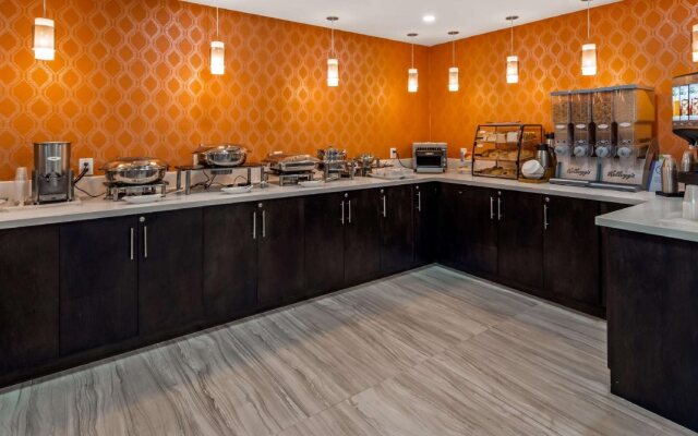 Best Western Plus Executive Inn