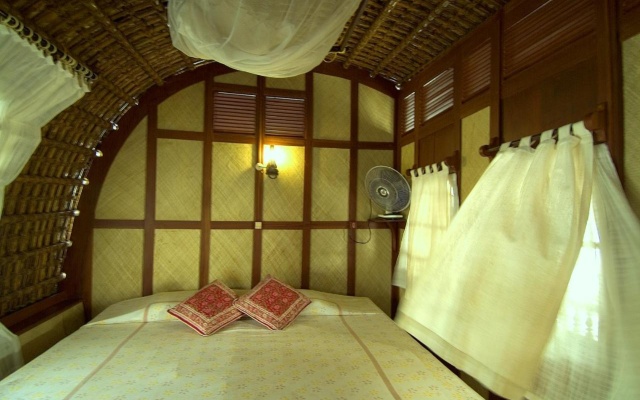 Spice Coast Cruise – Guest Rooms – Cherthala