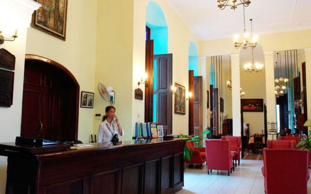 Del Tejadillo Boutique