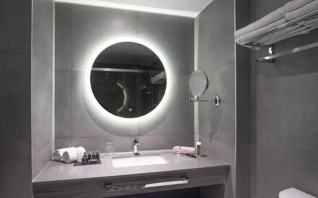 Pullman Santiago El Bosque by Accor Hotels