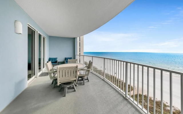 Twin Palms 804