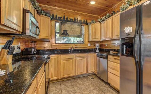 Destinys Heavenly View - Five Bedroom Cabin