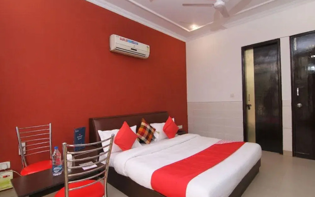 Oyo 18557 Palam Residency