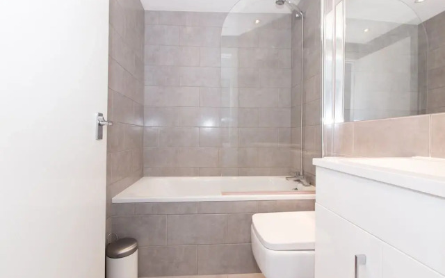 Bayswater Apartments by Allô Housing