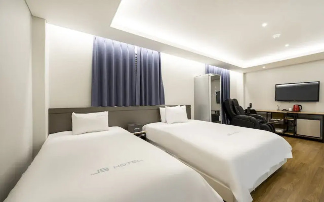 Gimhae Urbang-dong JB Hotel