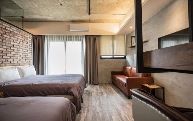 Wild Hotel