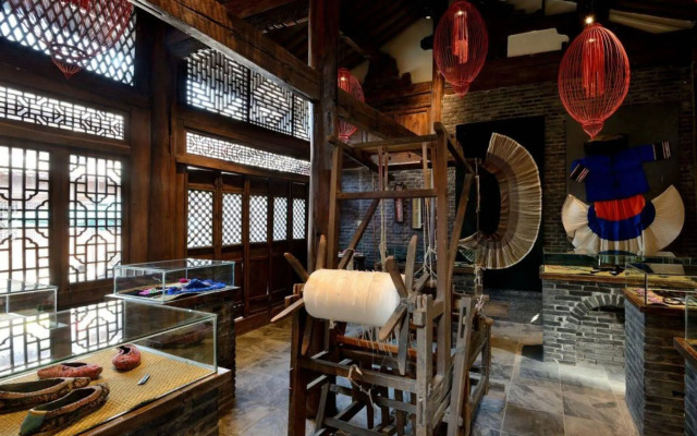 Blossom Hill Inn Lijiang Weavingland