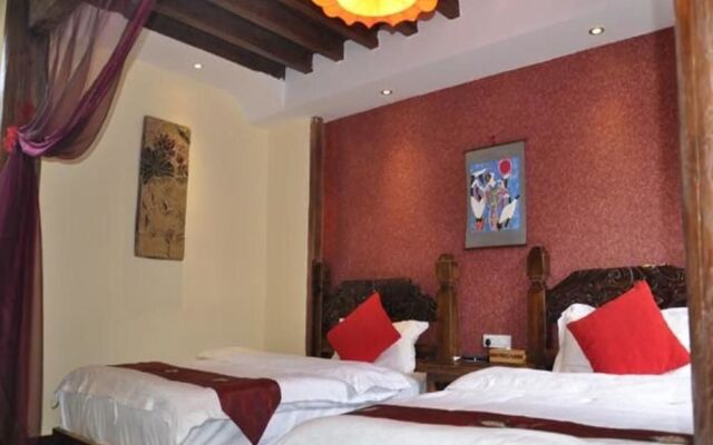Lijiang Nobles Living Castle Hotel
