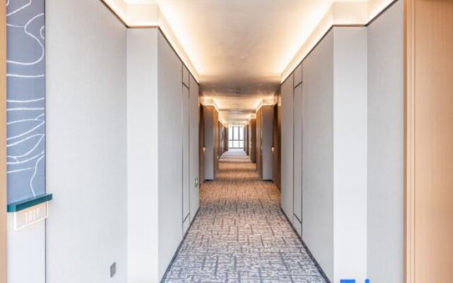 Shenyang Shenbei University Town Qixing Street Atour Hotel