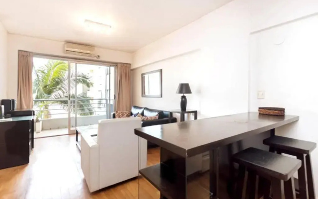 Relaxing one bedroom apt in the heart of Recoleta