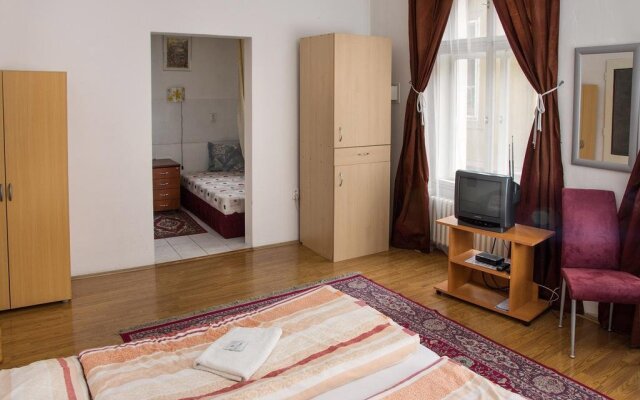 Charles Bridge Bed And Breakfast