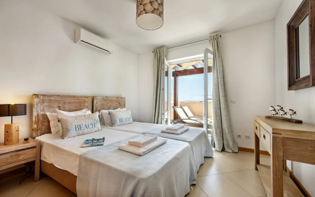 CG 73C - Penthouse - Cabanas Gardens