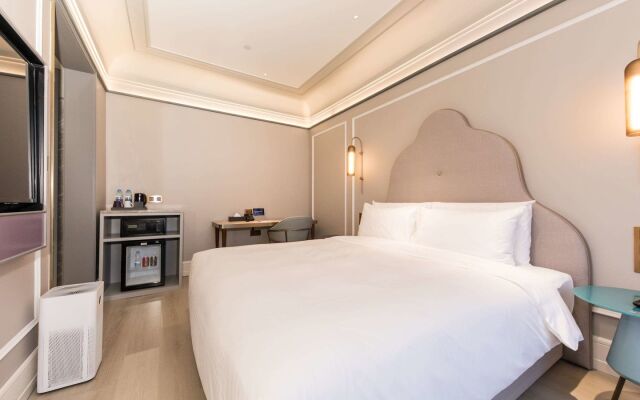 Mercure Xian Dayan Pagoda