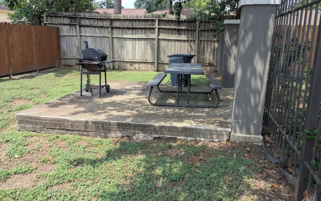 Platinum Inn and Suites Houston