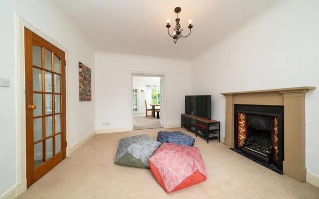 Arddan House - Your Perfect Coastal Retreat