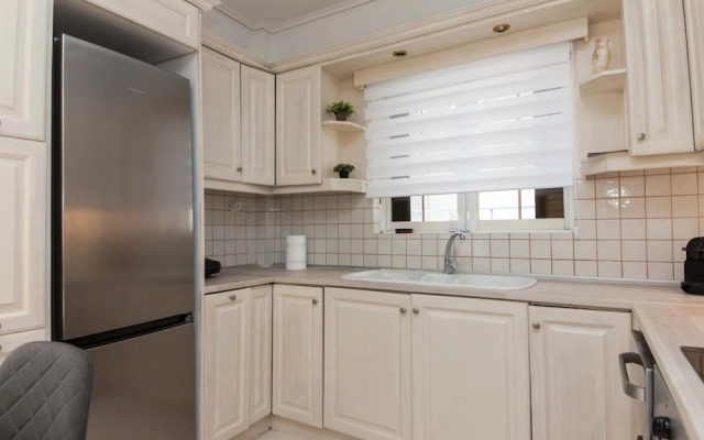 Faliro 2 Bd Escape Modern Living