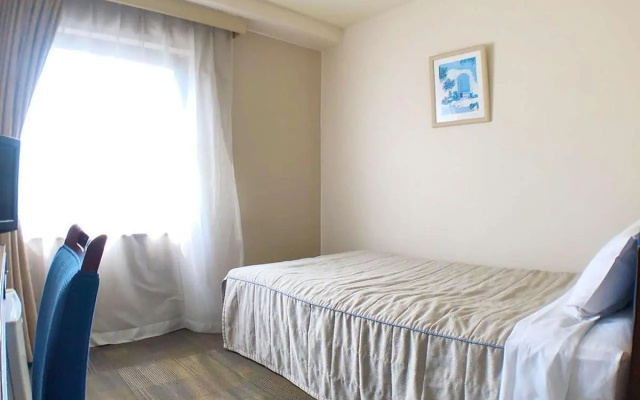 Kadoma Public Hotel – Guest Rooms – Kadoma