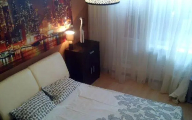 Квартира у метро Студенческая, Фармакадемия, Караван