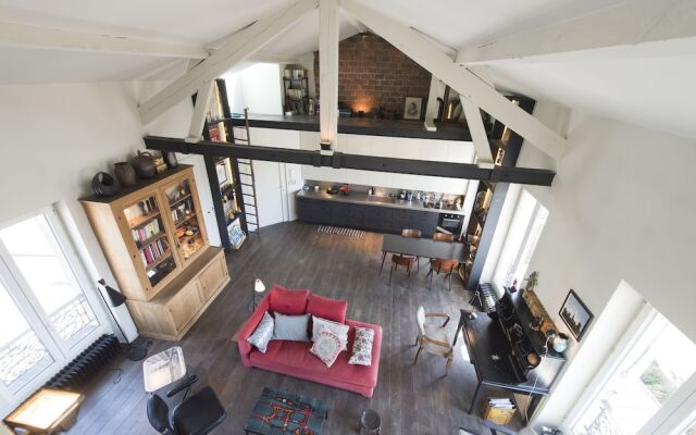 Loft Apartment in the 18th