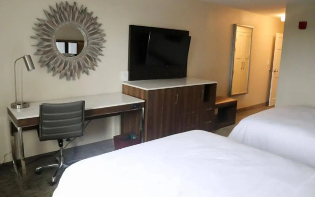 Pullman Plaza Hotel