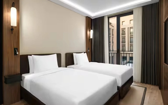 Altunizade Suites Istanbul, Curio Collection by Hilton