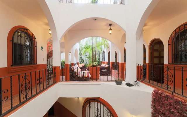 El Patio Hotel & Suite