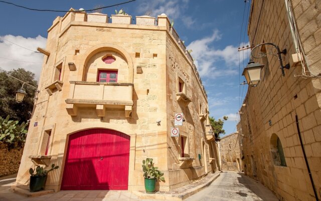 Gozitan Farmhouse Pool &amp; Jacuzzi - PP 2