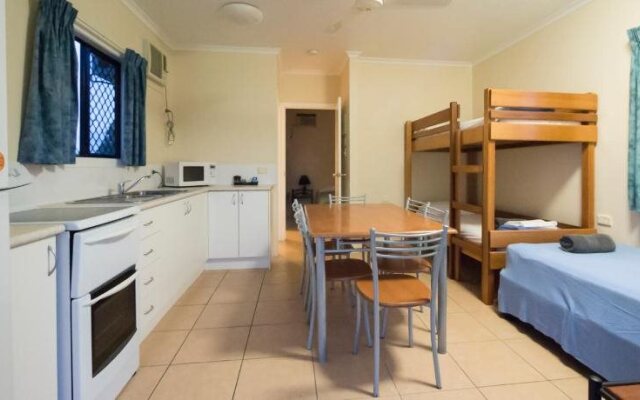 Hinchinbrook Marine Cove Resort