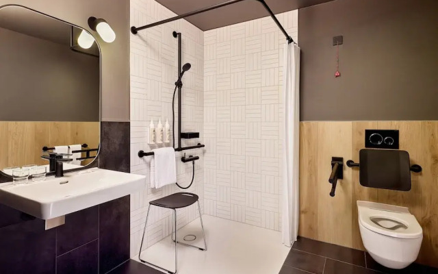 Moxy Luxembourg Airport