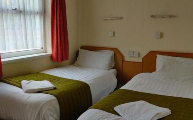 Inglewood Palm Hotel